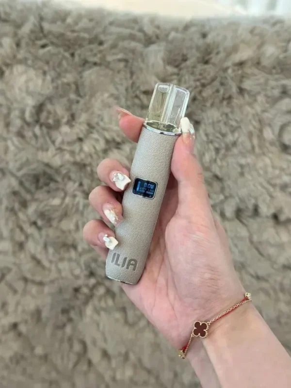 【颜色】005 ILLA哩啞一代皮革主機 灰 600x800